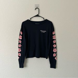 A&F Long Sleeve Top with Flowers | Size: S